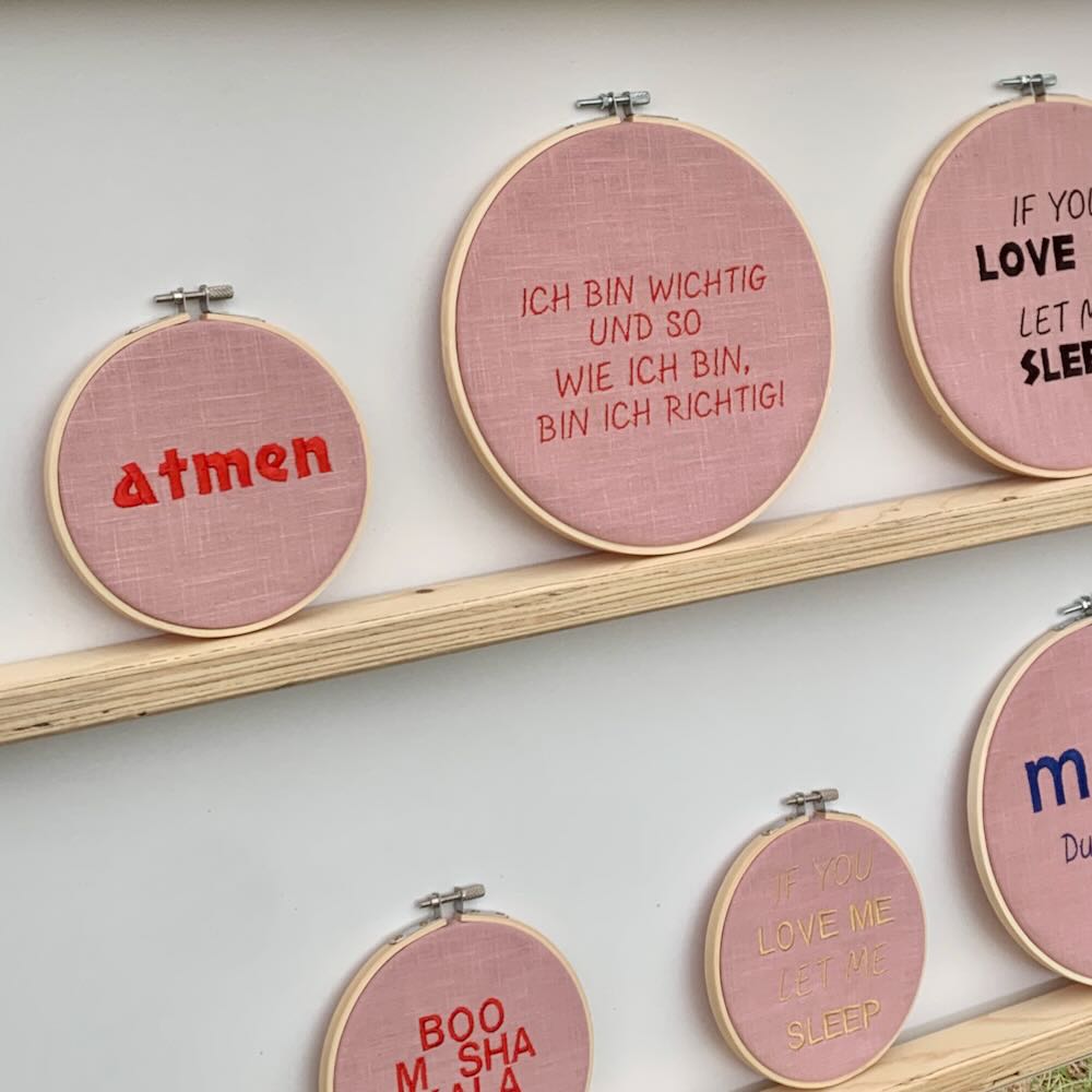 WANDBILD IM STICKRAHMEN • ICH BIN WICHTIG