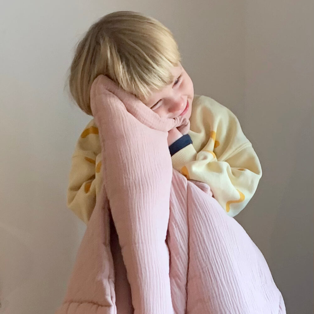 WENDE-KRABBELDECKE • QUILTED SUN • ROSA/GELB